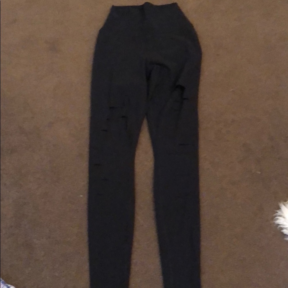 Alo warrior yoga pants